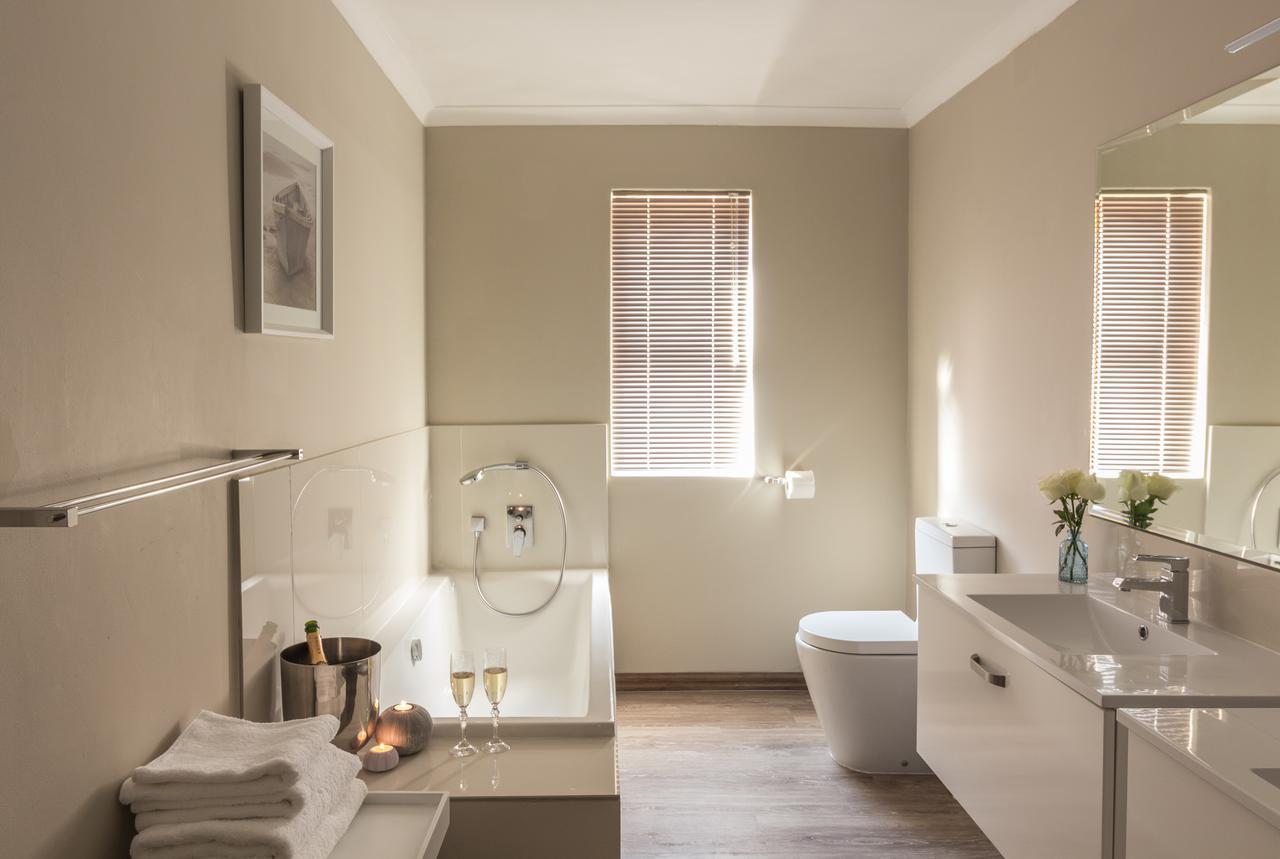 ケープタウン Protea Point Bed & Breakfast エクステリア 写真